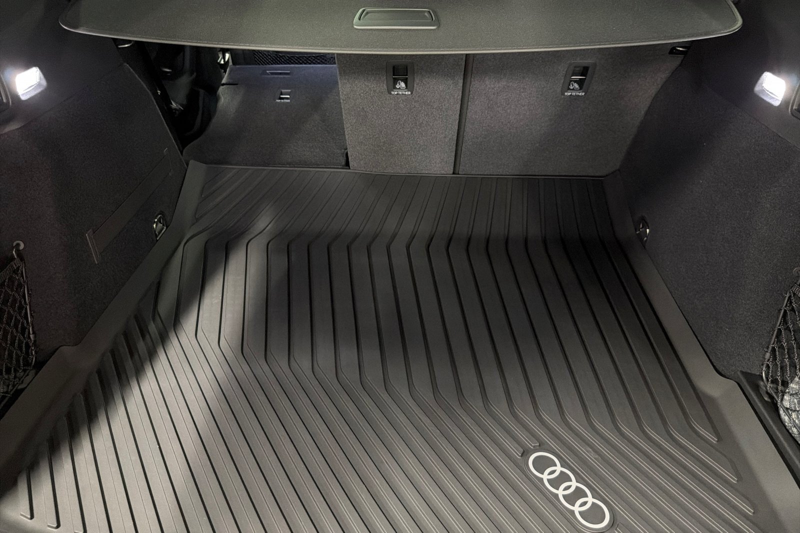 New 2027 Audi SQ6 e-tron Premium Plus AWD/4WD image 14