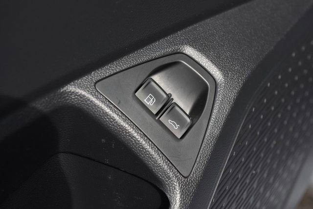 Used 2022 Volkswagen Jetta SE image 9