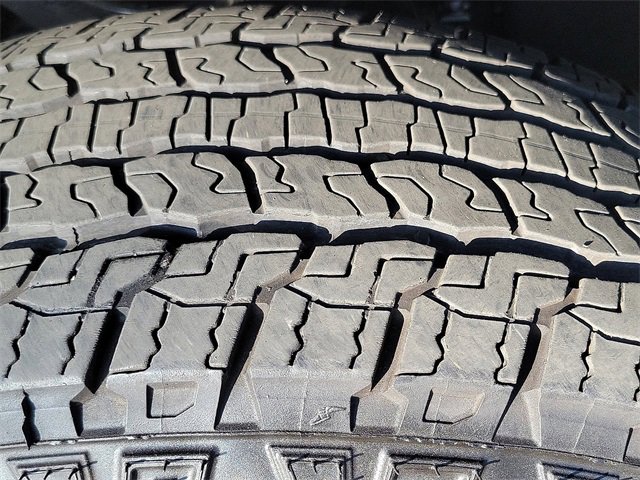 Used 2024 GMC Canyon AT4 image 25