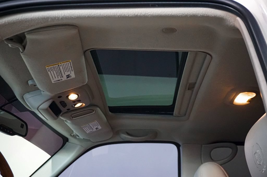 Used 2004 Cadillac Escalade EXT AWD/4WD image 71