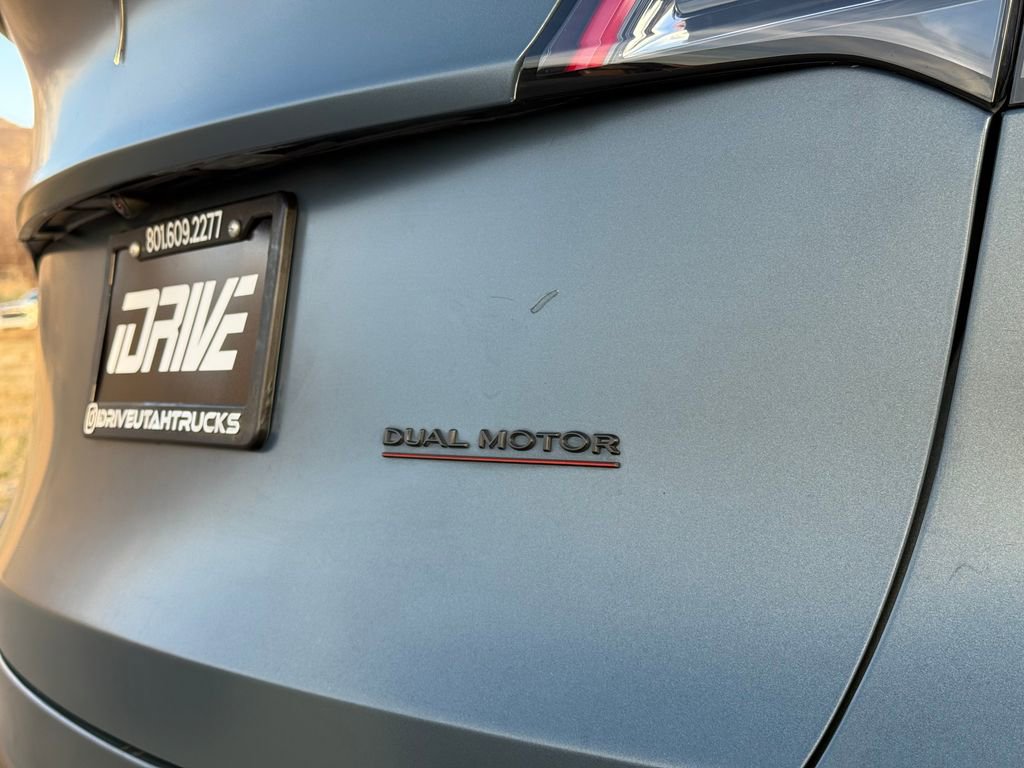 Used 2022 Tesla Model Y Performance AWD/4WD image 13