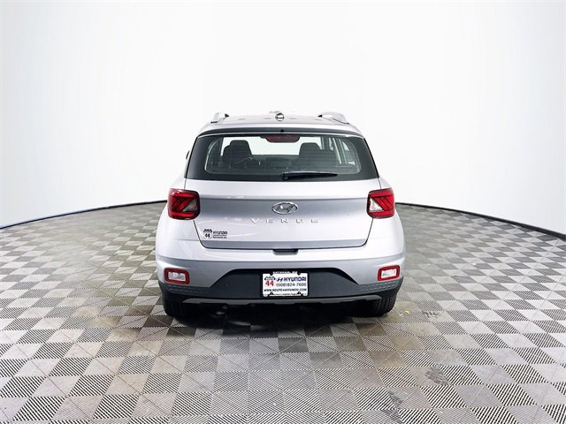 New 2025 Hyundai Venue SEL image 7