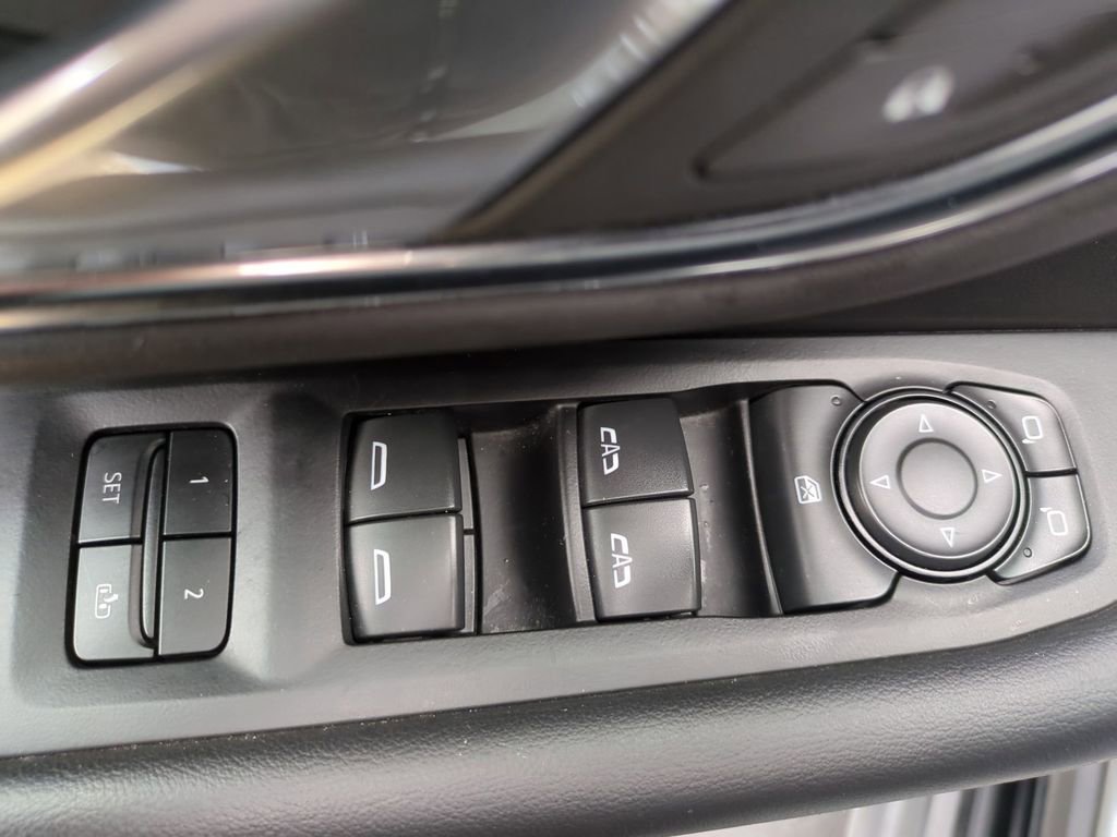 Used 2024 Chevrolet Tahoe LT image 13