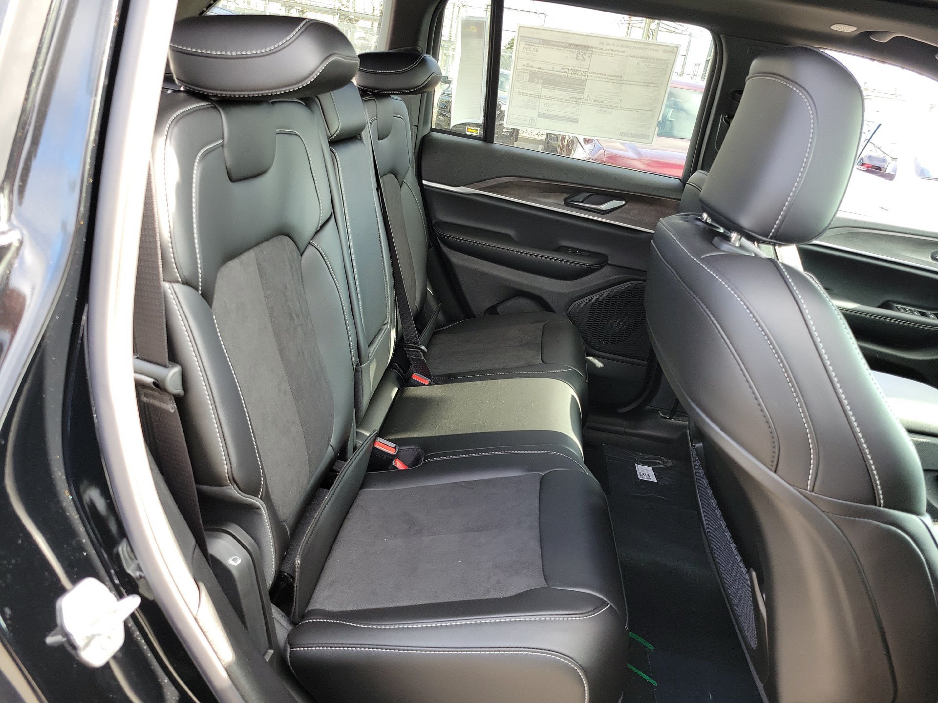 New 2026 Jeep Grand Cherokee Altitude AWD/4WD image 18