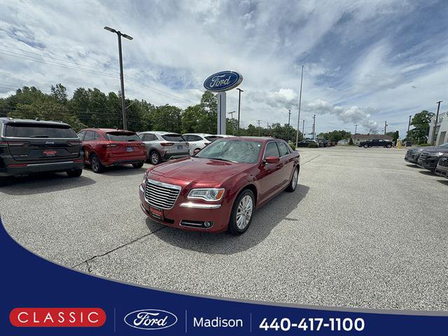 Used 2014 Chrysler 300 AWD w/ Driver Convenience Group image 1
