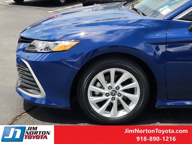 Used 2024 Toyota Camry LE FWD image 9