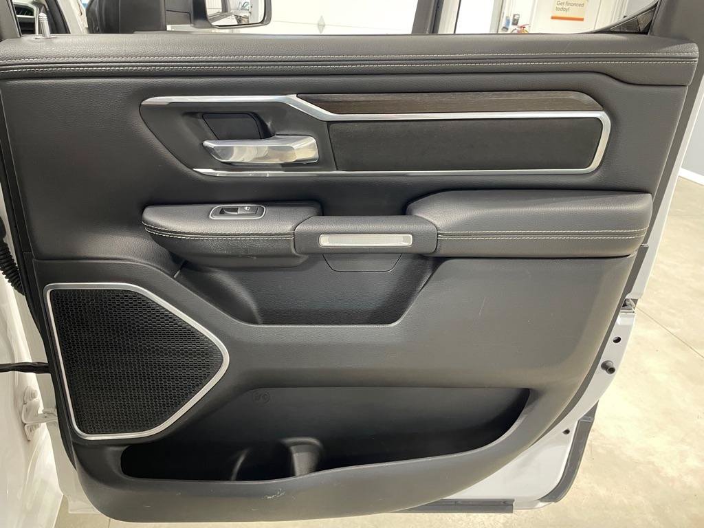 Used 2022 RAM 1500 Laramie AWD/4WD image 21