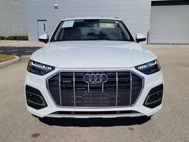 Used 2021 Audi Q5 Prestige w/ Prestige Package image 3