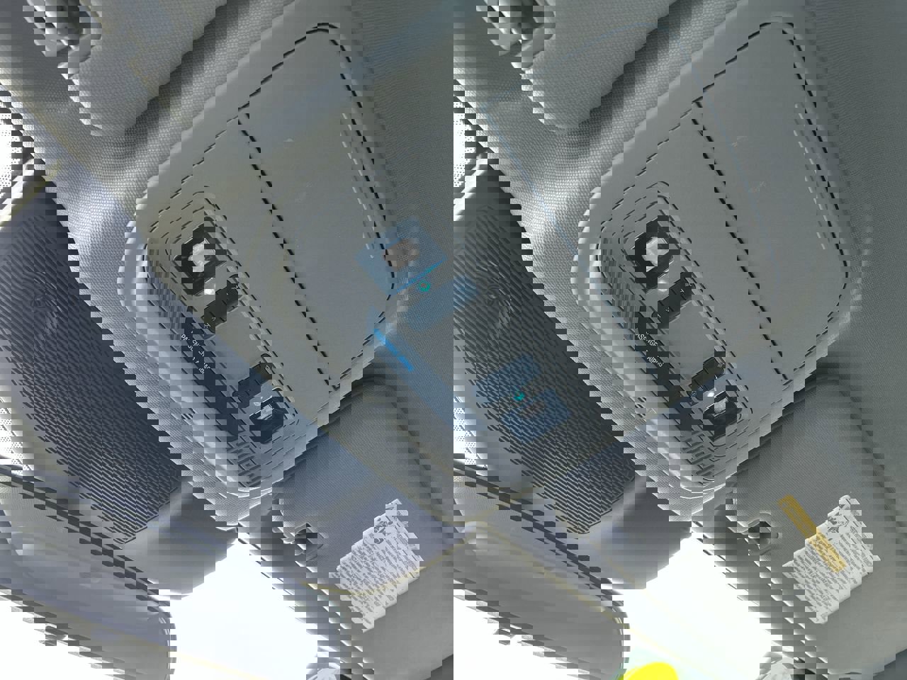 Used 2023 Ford Explorer XLT image 29