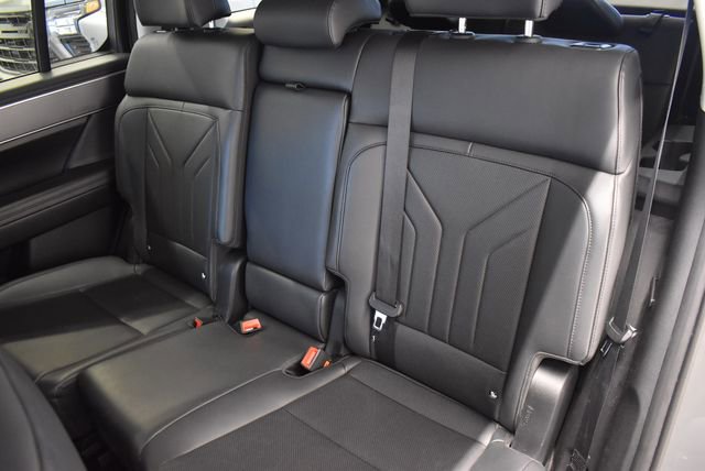 Used 2025 Hyundai Santa Fe SEL AWD/4WD image 7