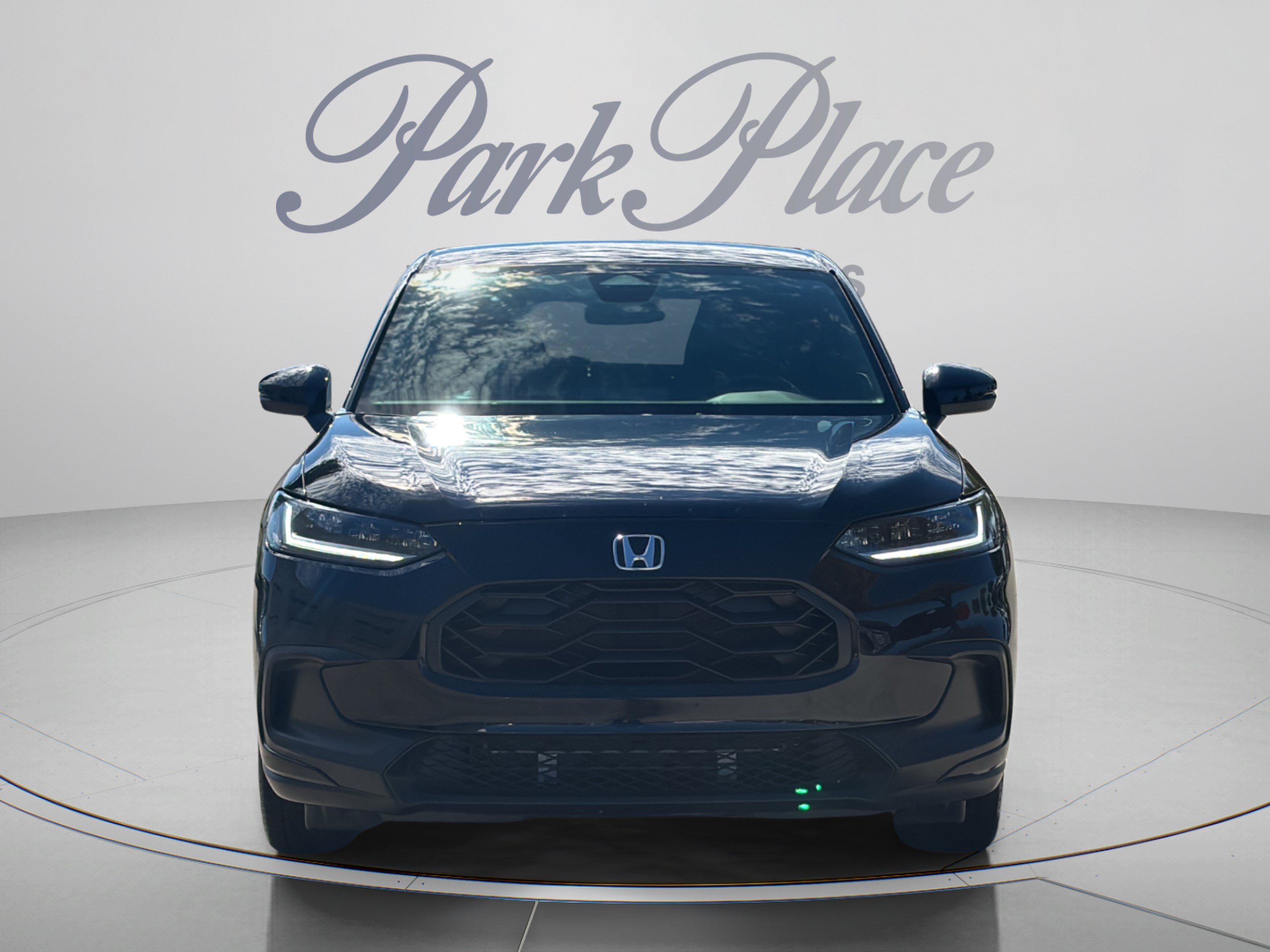 Used 2025 Honda HR-V Sport image 9