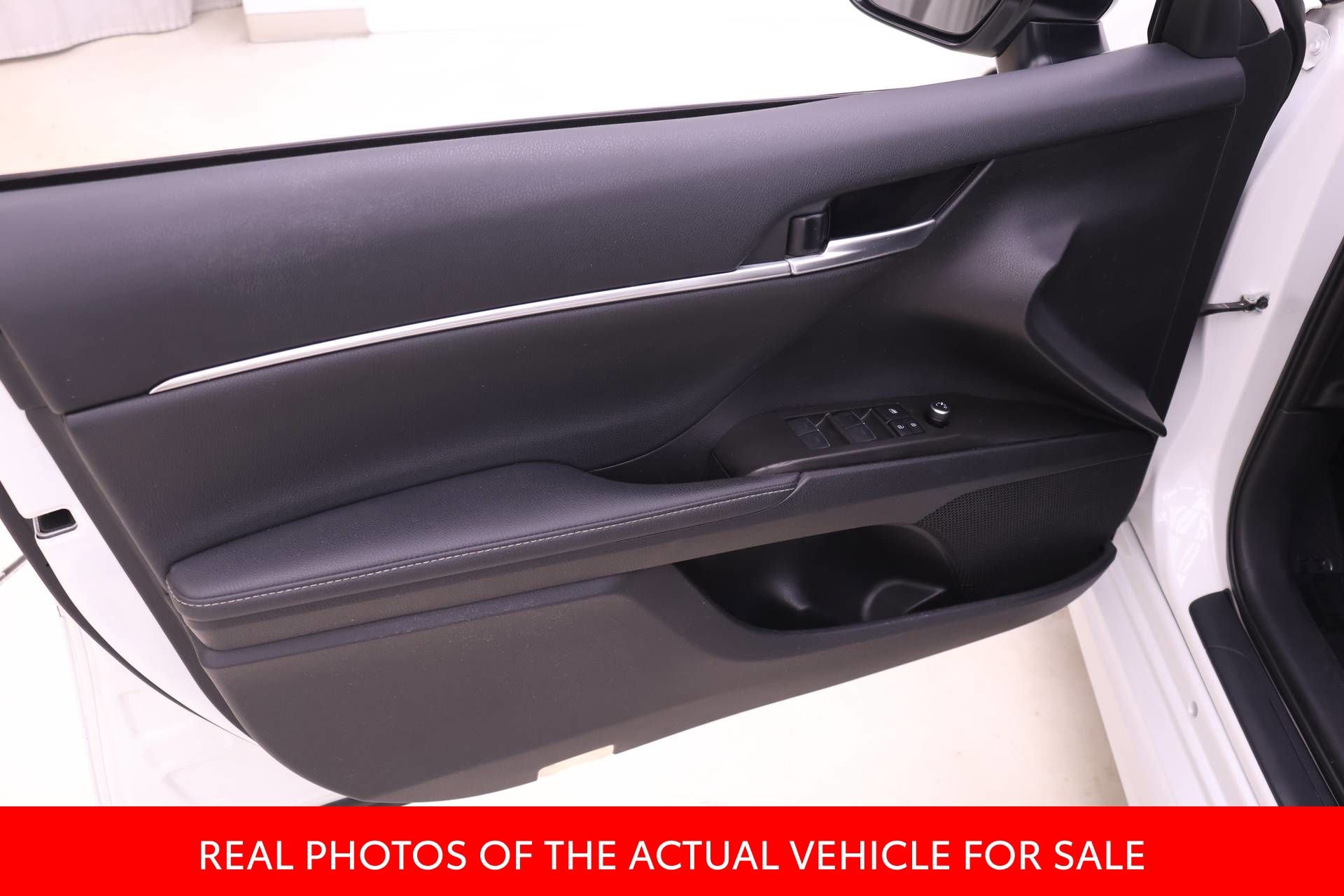 Certified 2024 Toyota Camry XSE w/ Navigation Package image 9