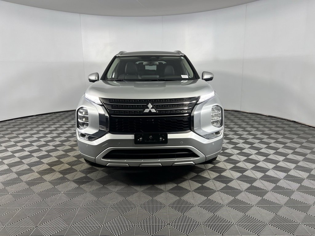 Used 2024 Mitsubishi Outlander SEL image 11