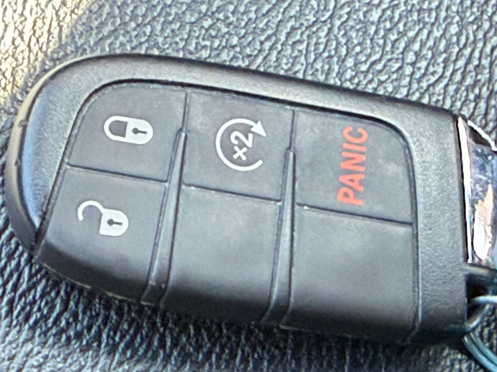 Used 2025 Jeep Compass Limited image 21