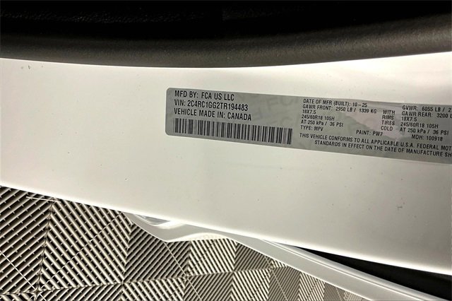 New 2026 Chrysler Pacifica Limited image 9