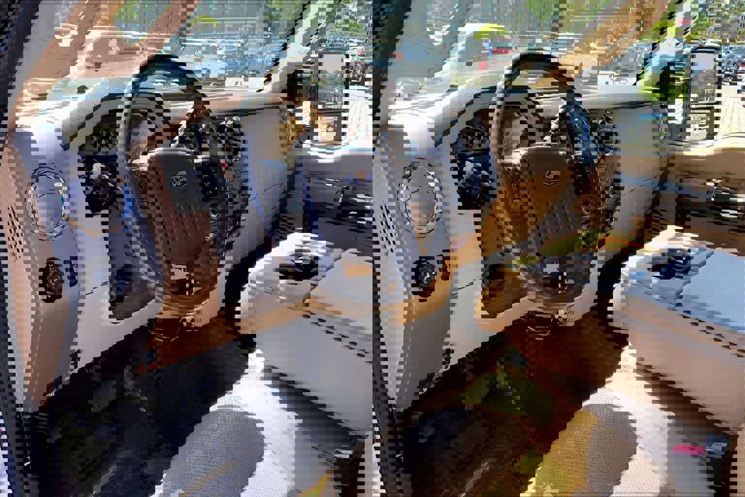 Used 2012 Ford F350 Lariat w/ Lariat Ultimate Pkg image 16