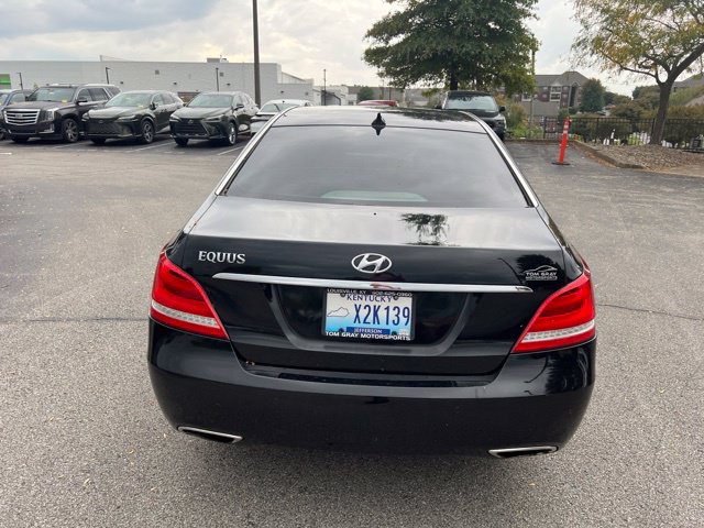 Used 2014 Hyundai Equus Signature RWD image 4