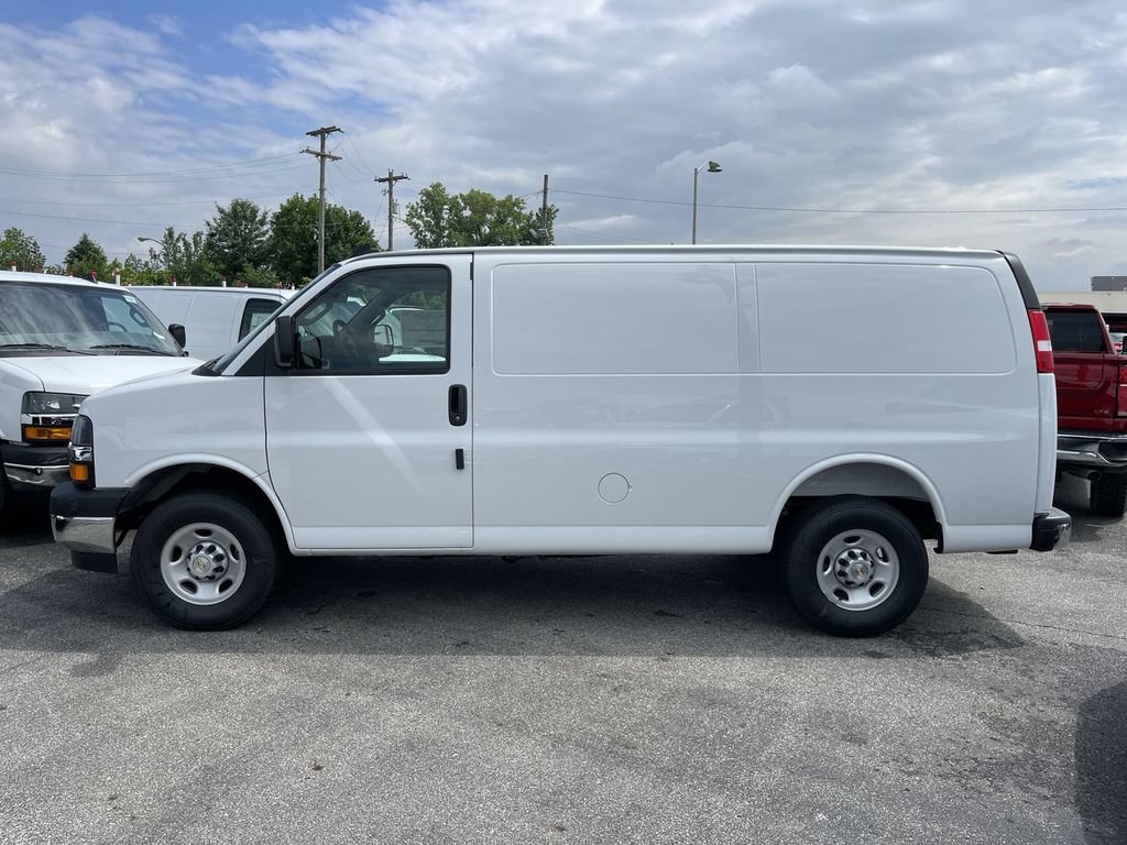 New 2025 Chevrolet Express 2500 w/ Driver Convenience Package RWD image 3