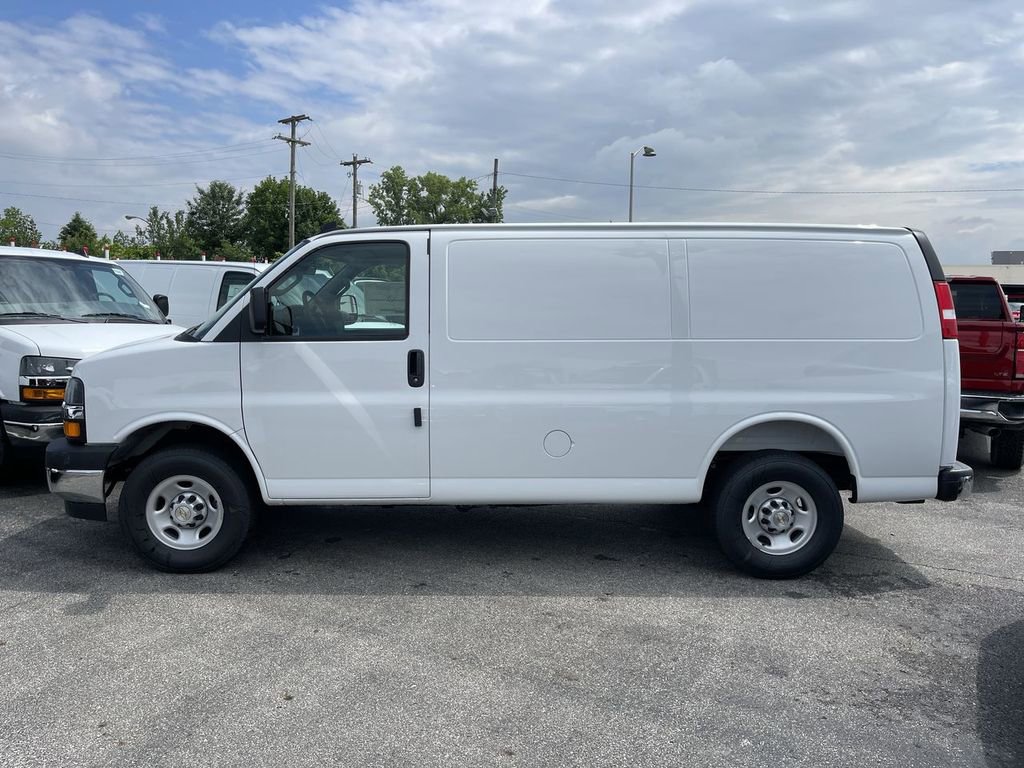 New 2025 Chevrolet Express 2500 w/ Driver Convenience Package RWD image 3