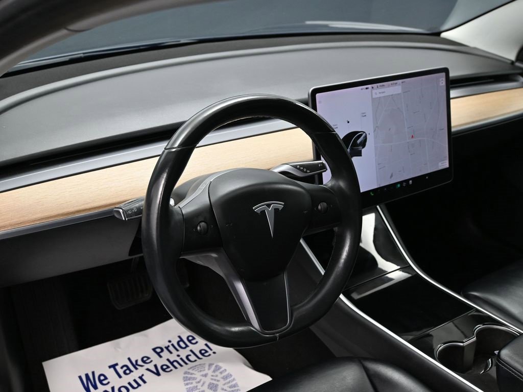 Used 2018 Tesla Model 3 Long Range image 16