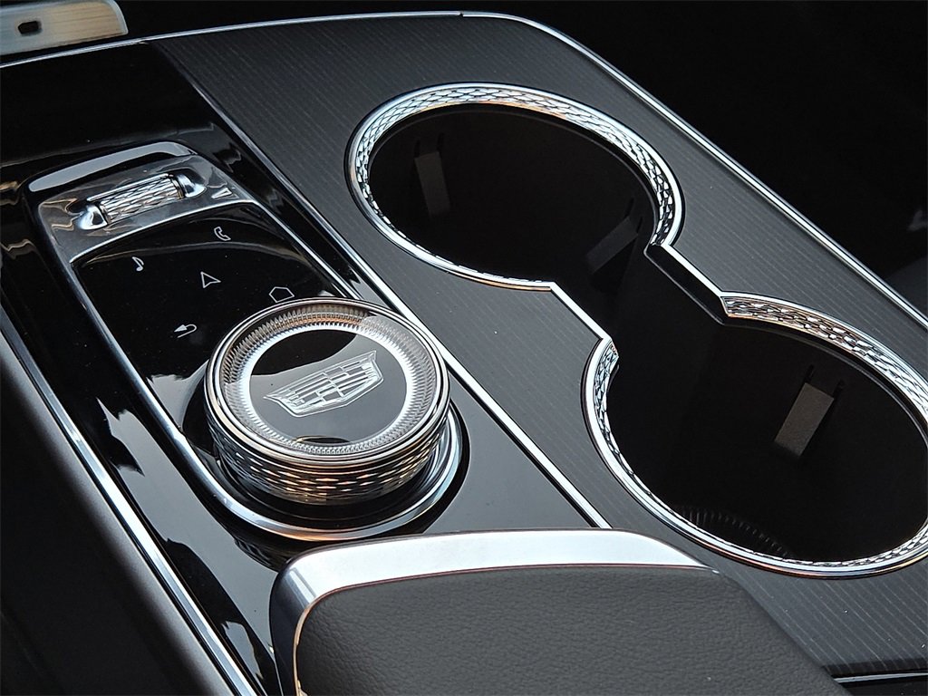 New 2025 Cadillac Lyriq Luxury image 26