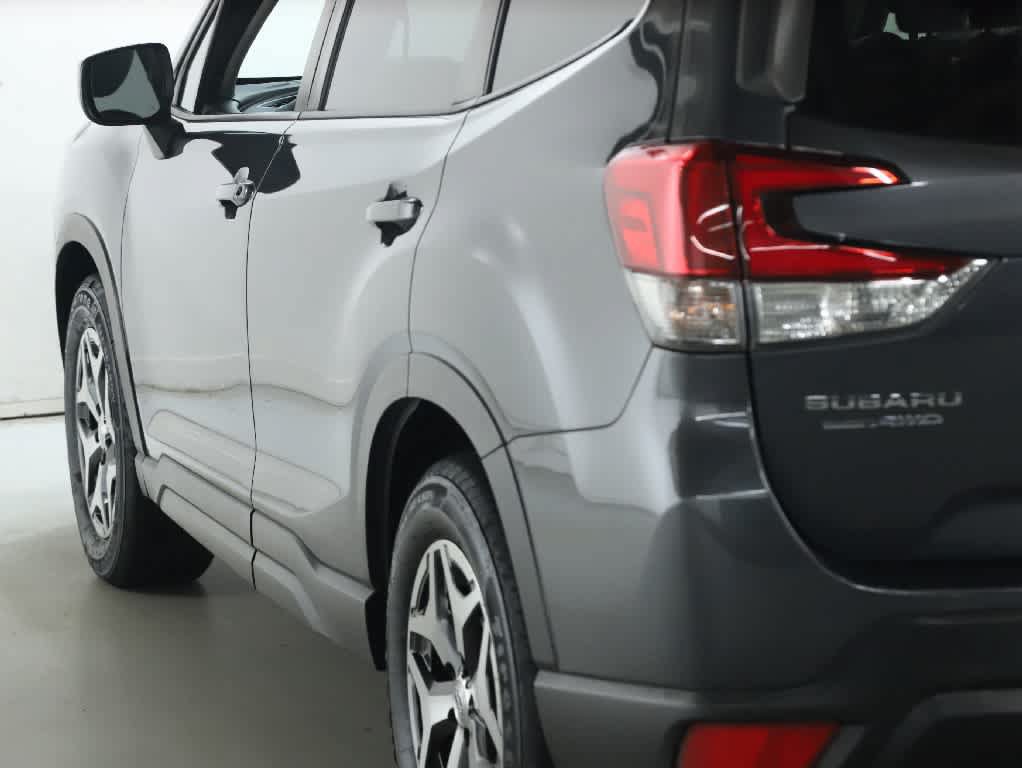 Certified 2024 Subaru Forester Premium AWD/4WD image 42