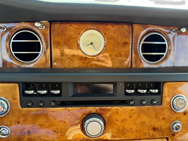 Used 2006 Rolls-Royce Phantom Sedan RWD image 33