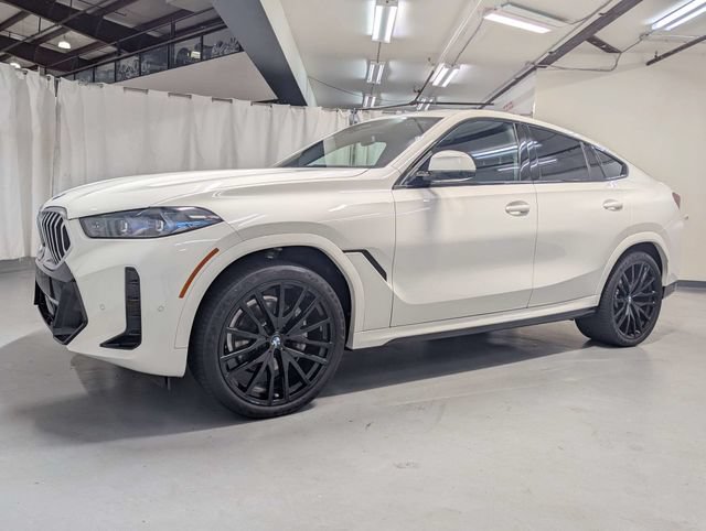 Used 2024 BMW X6 xDrive40i w/ Premium Package AWD/4WD image 5