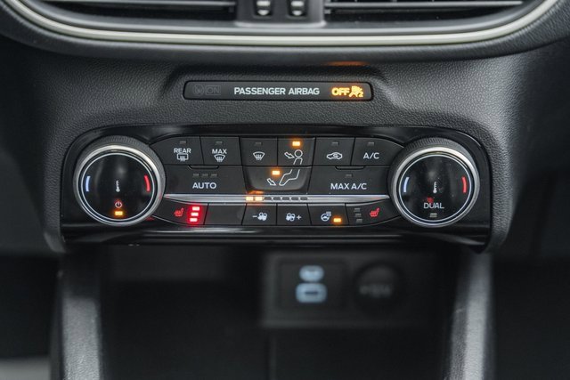 Certified 2022 Ford Escape SEL image 25