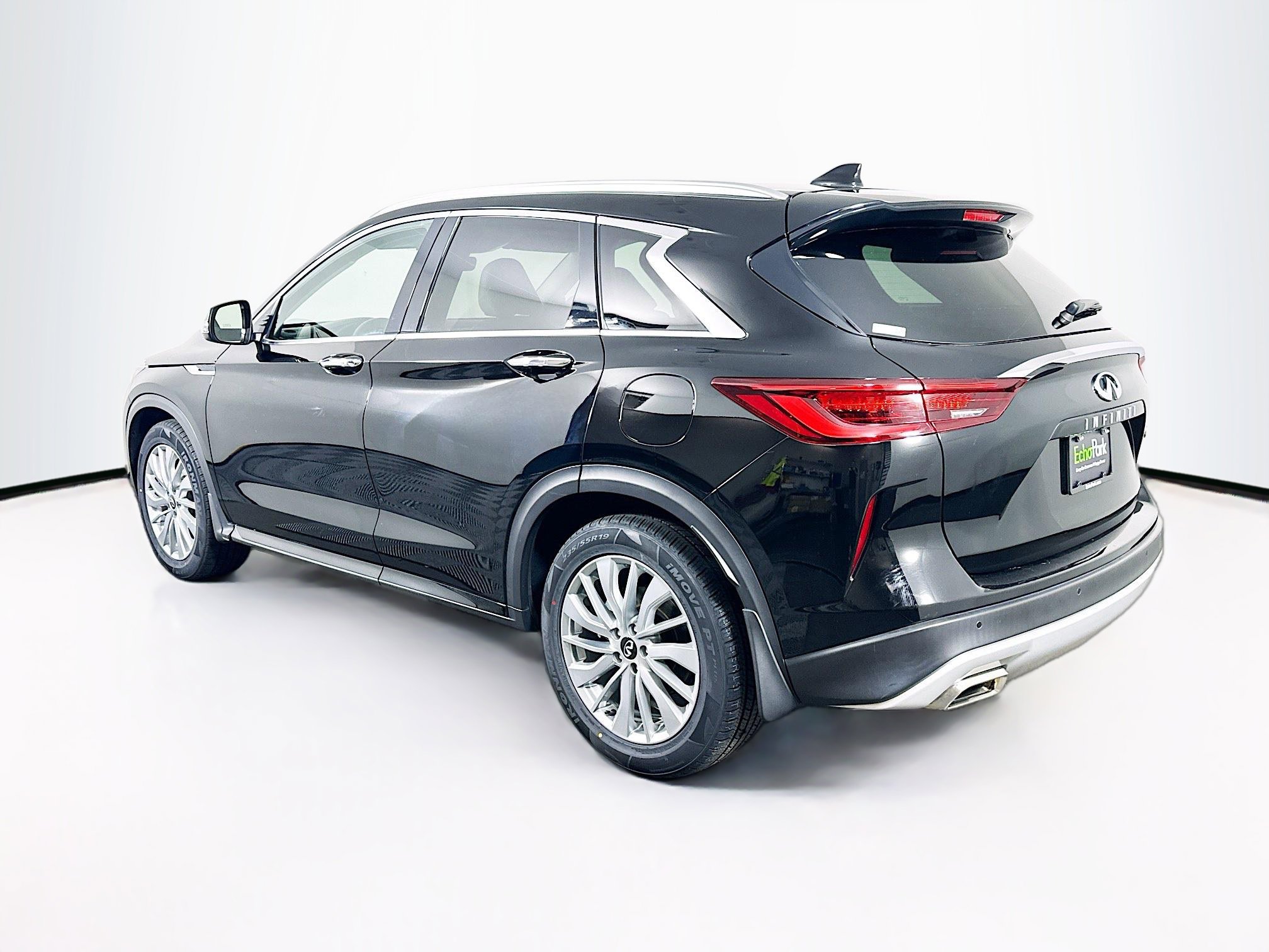 Used 2023 INFINITI QX50 Luxe FWD image 5