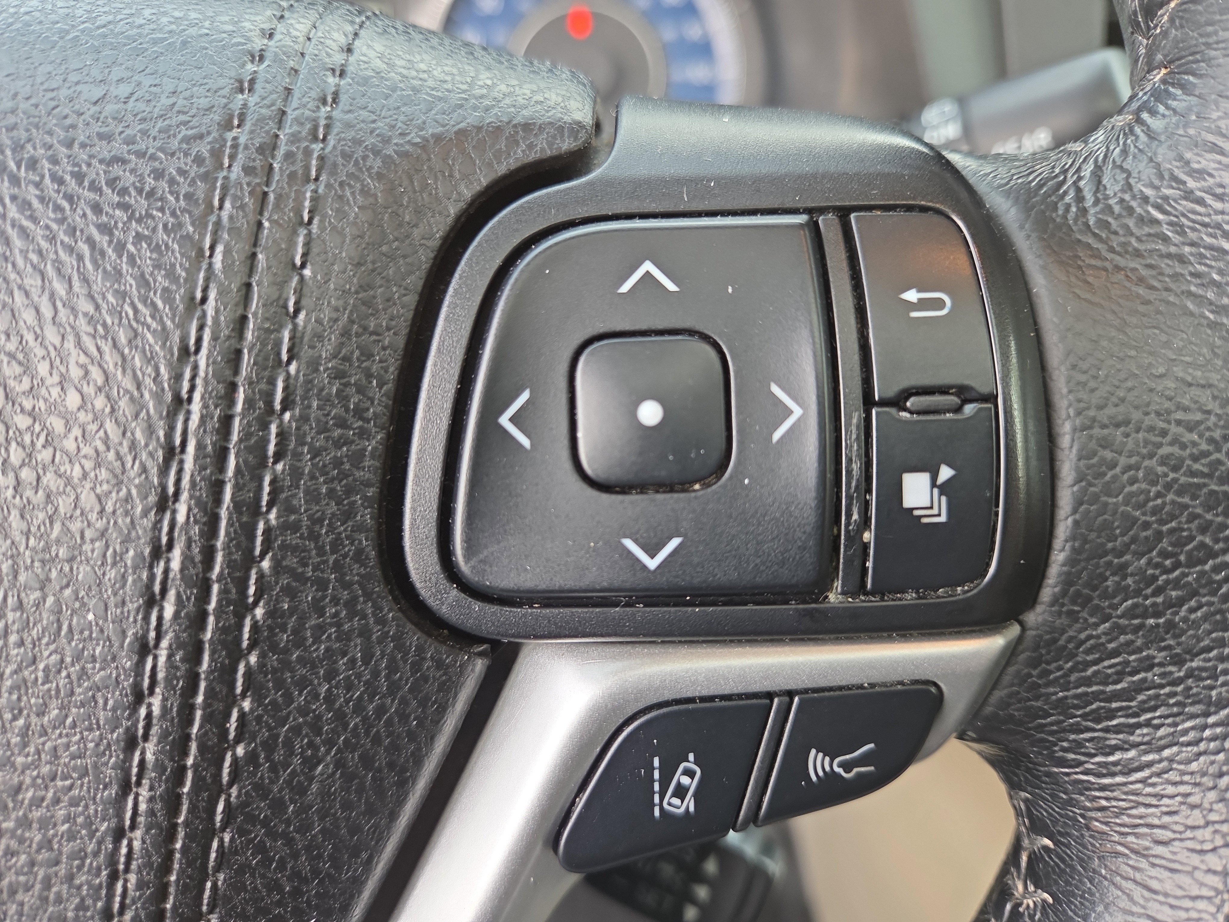 Certified 2019 Toyota Sienna XLE image 31