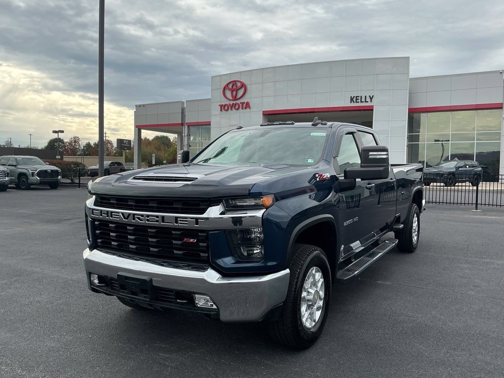 Used 2022 Chevrolet Silverado 2500 LT w/ Convenience Package AWD/4WD image 1