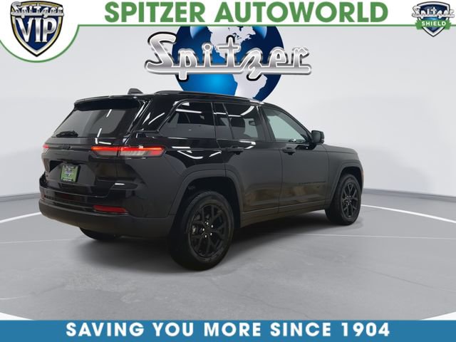 Used 2024 Jeep Grand Cherokee Altitude image 10