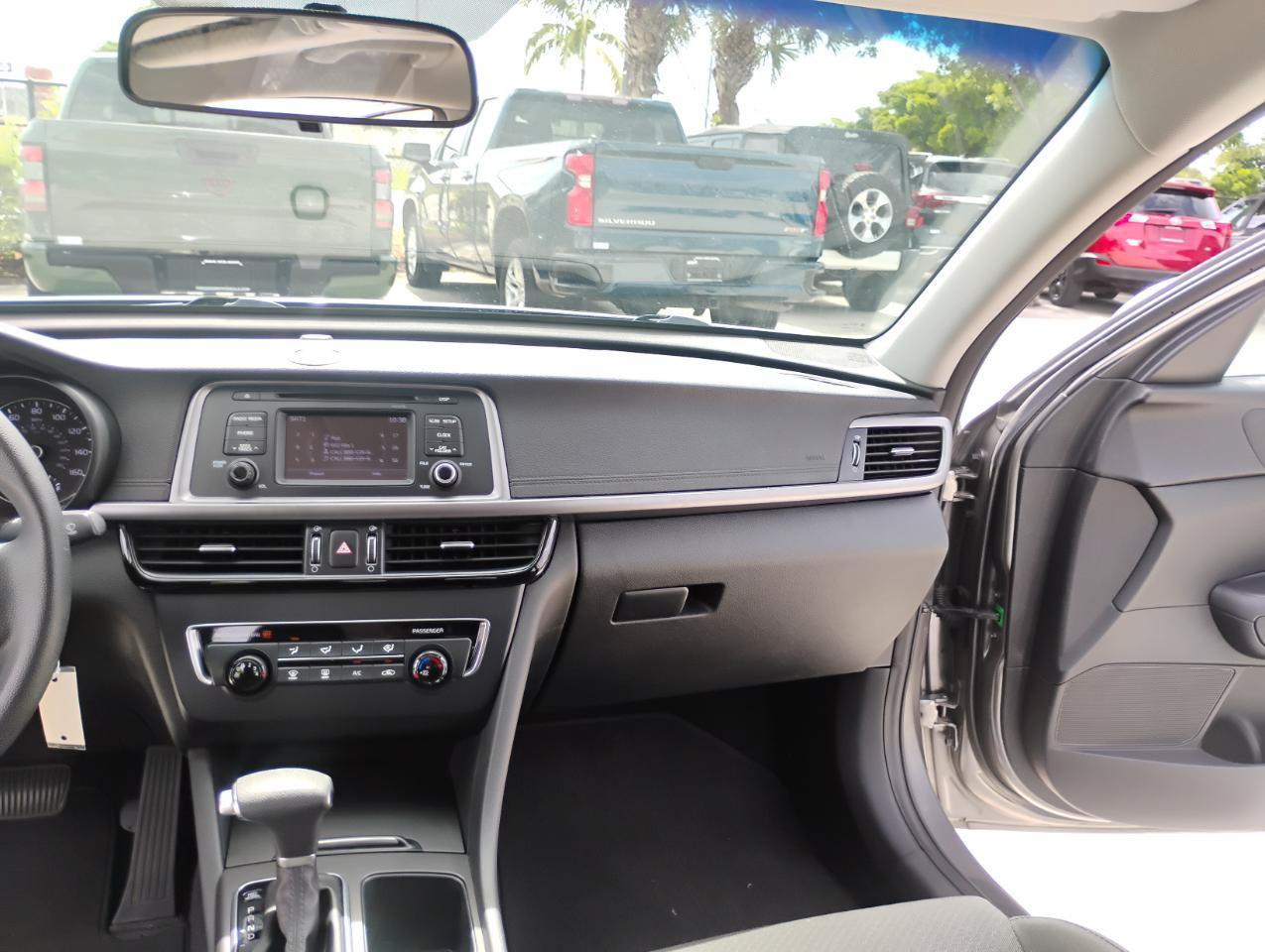 Used 2017 Kia Optima LX FWD image 69