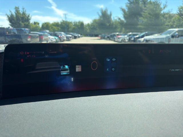 New 2026 Lincoln Navigator Reserve AWD/4WD image 23