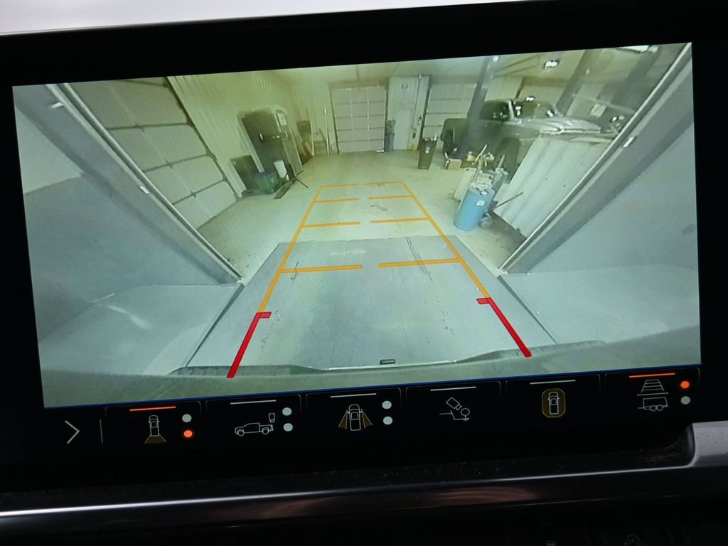 Used 2024 Chevrolet Silverado 1500 LTZ w/ Technology Package image 16