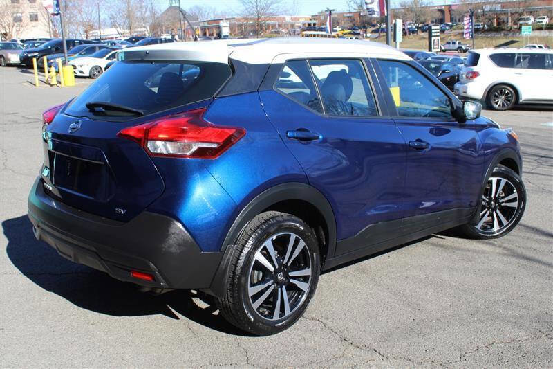 Used 2018 Nissan Kicks SV image 5