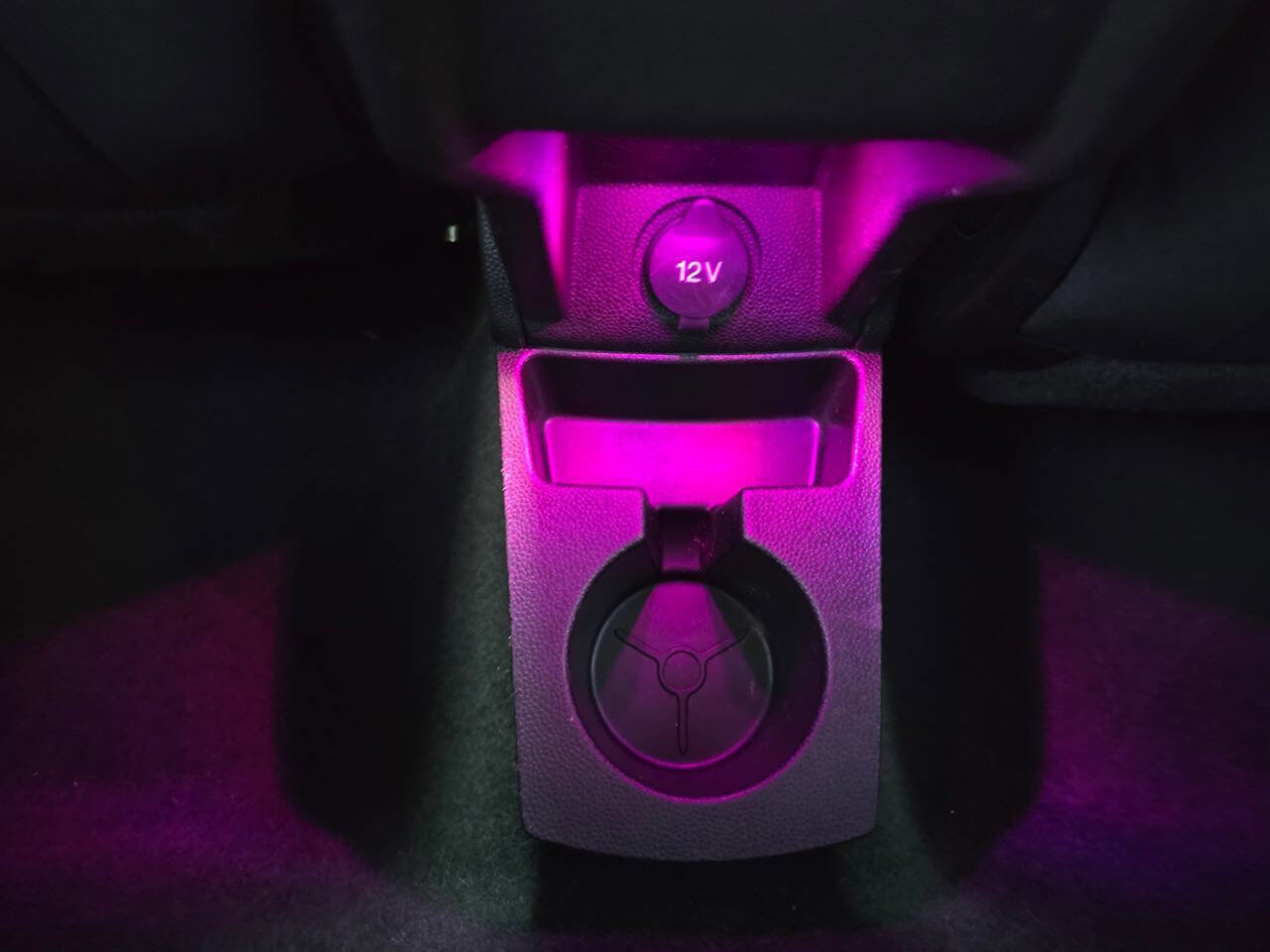 Used 2016 Ford Fiesta SE image 39