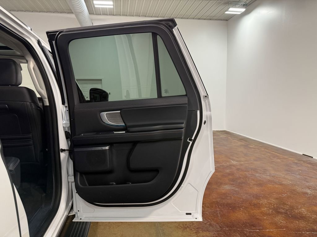 Used 2025 Ford Expedition Max Platinum image 64