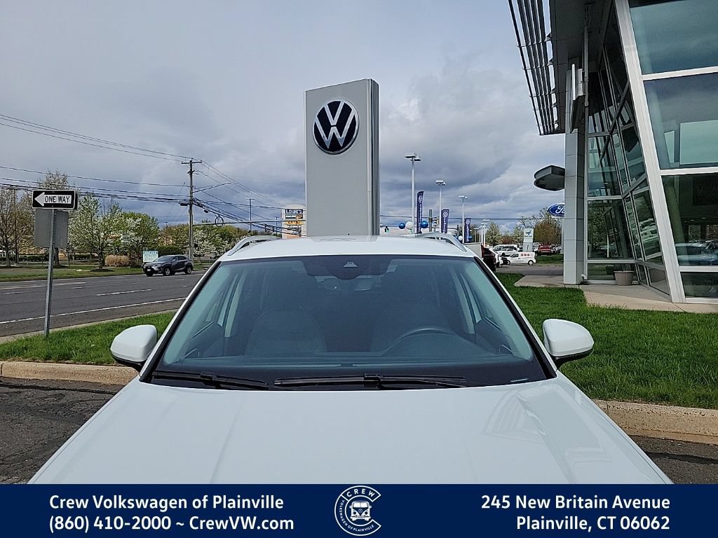 Certified 2022 Volkswagen Taos SE w/ Driver Assistance Package FWD image 26