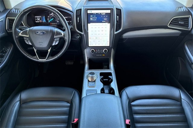 Used 2022 Ford Edge SEL image 17
