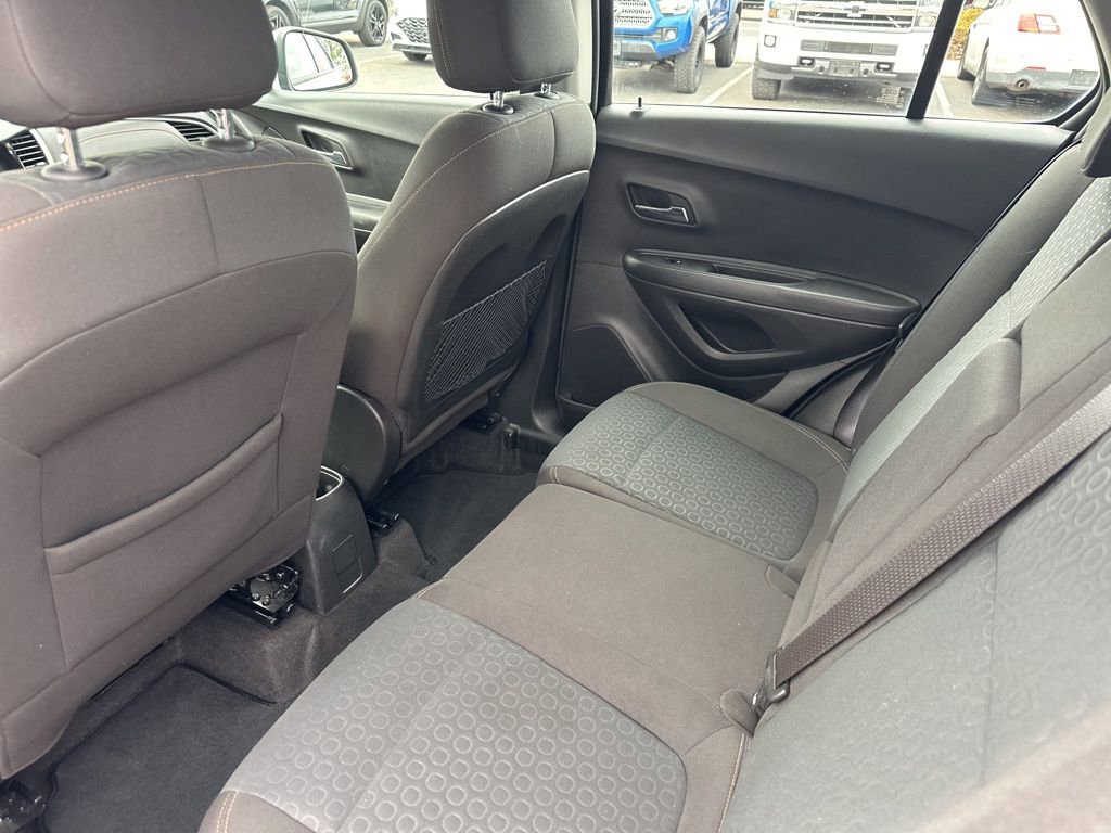 Used 2018 Chevrolet Trax LS image 16