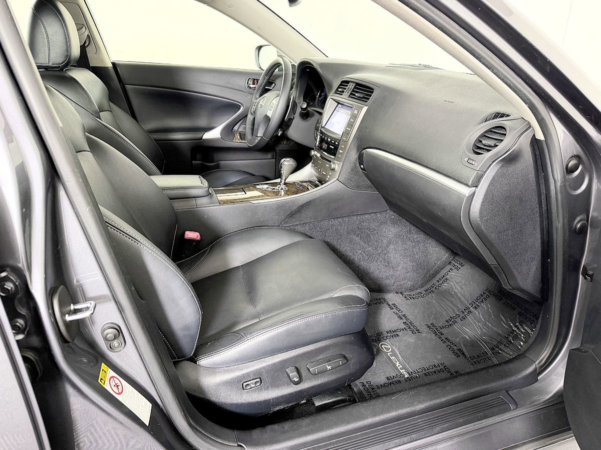 Used 2012 Lexus IS 250 AWD w/ Premium Pkg Value Edition image 42