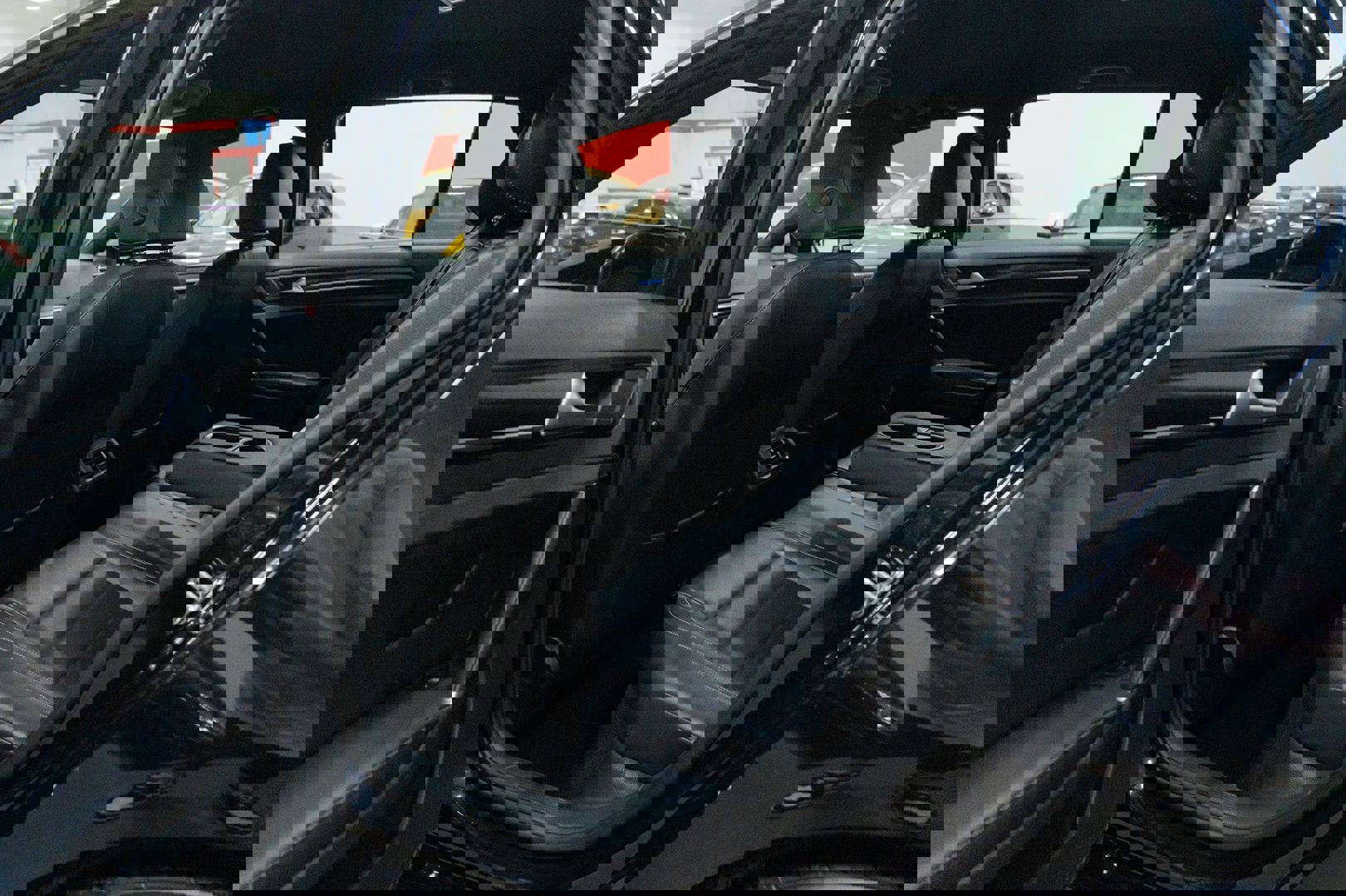 Used 2016 Volkswagen Golf 4-Door image 17