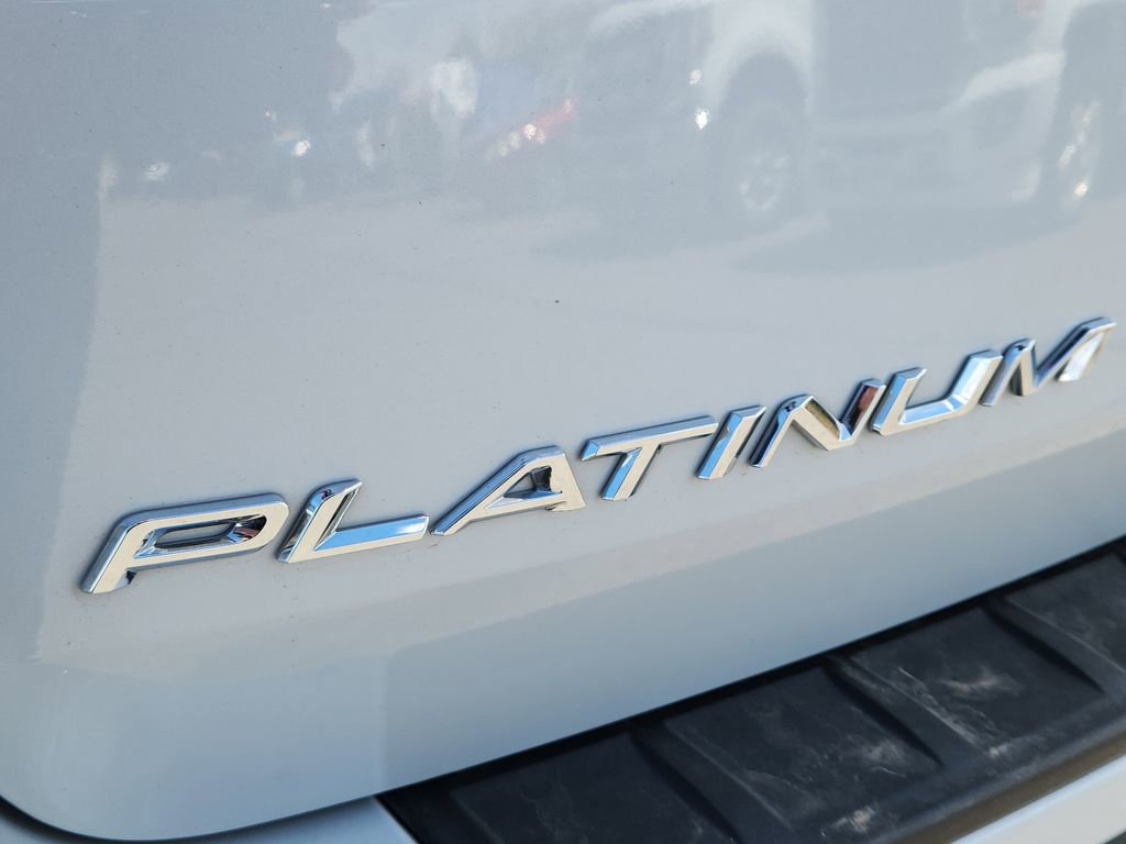 Used 2025 Ford Explorer Platinum w/ LUX Leather Package AWD/4WD image 5