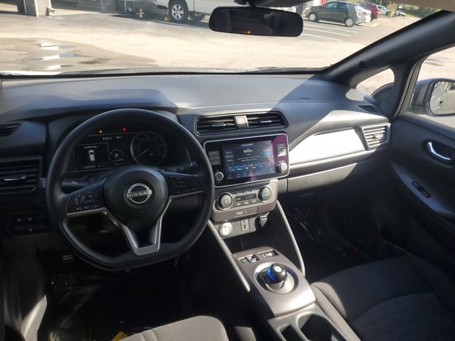 Certified 2025 Nissan Leaf S FWD image 10