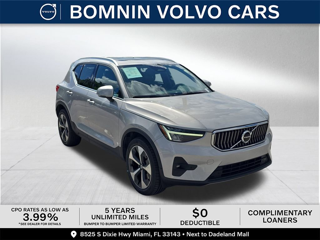 Used 2023 Volvo XC40 B5 Plus w/ Protection Package Premier image 1