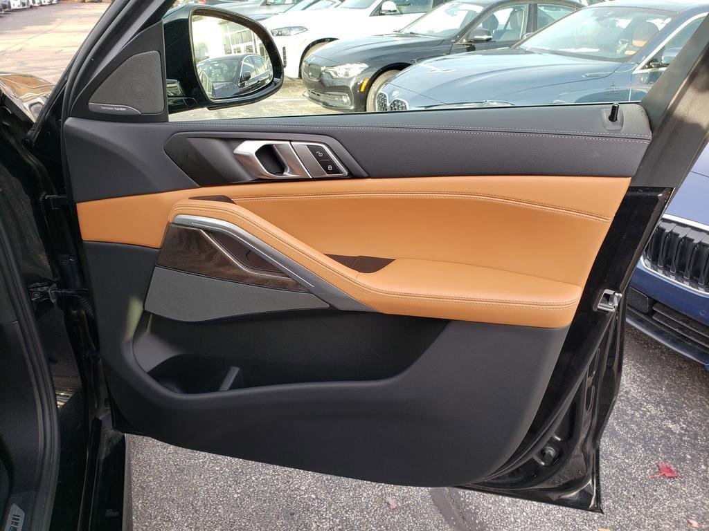 Used 2023 BMW X6 xDrive40i w/ Executive Package image 18