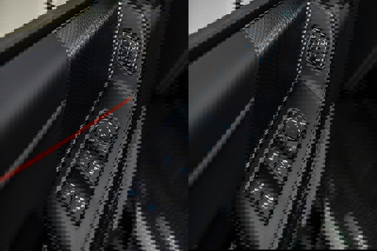 Used 2025 Ford F150 Raptor image 37