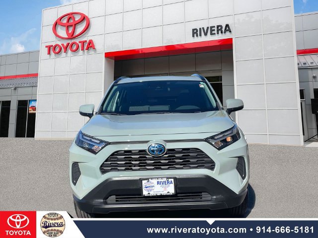 Used 2023 Toyota RAV4 XLE w/ Convenience Package AWD/4WD image 2